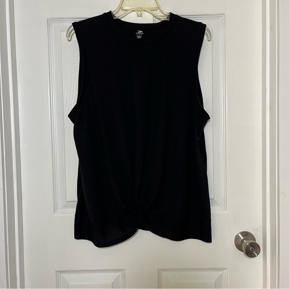 Pro Player Sleeveless Black Tee with Twist